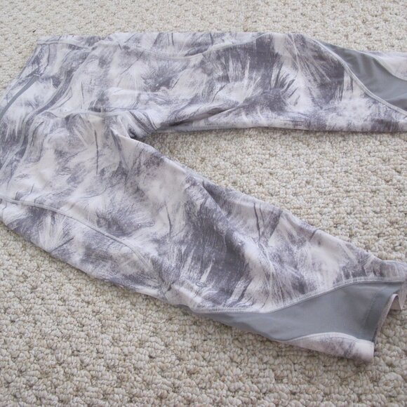 Lululemon Crop Running Leggings - 8 - Picture 6 of 14